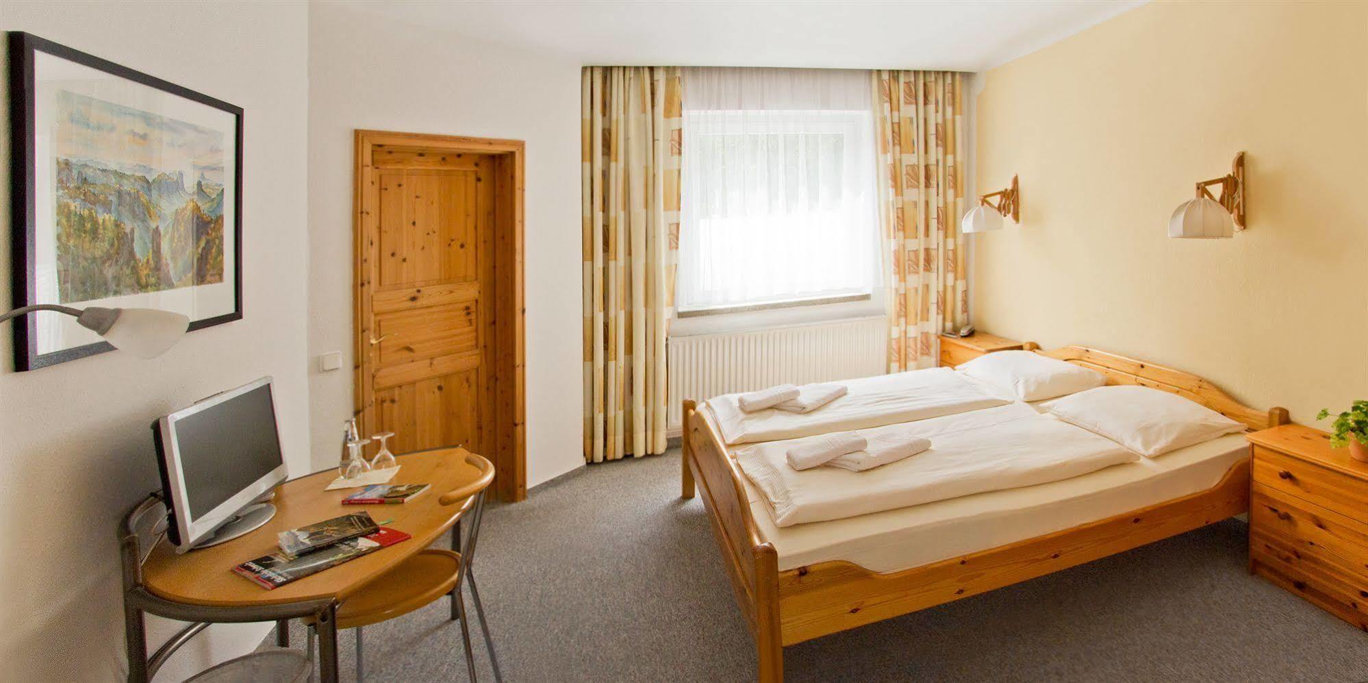 Hotel Garni Grundmuehle Bad Schandau Esterno foto